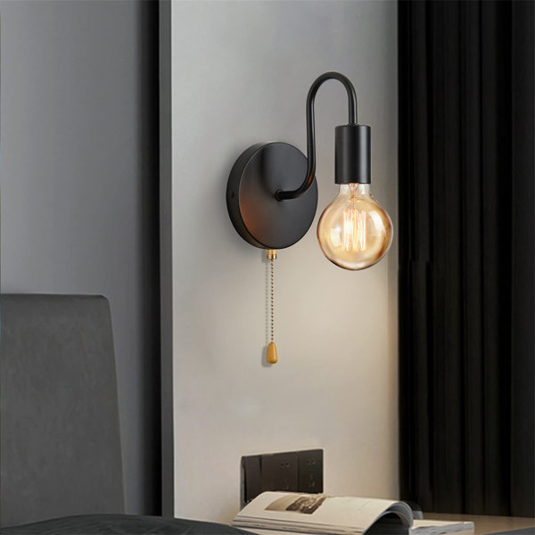 Wall lamp deals with switch